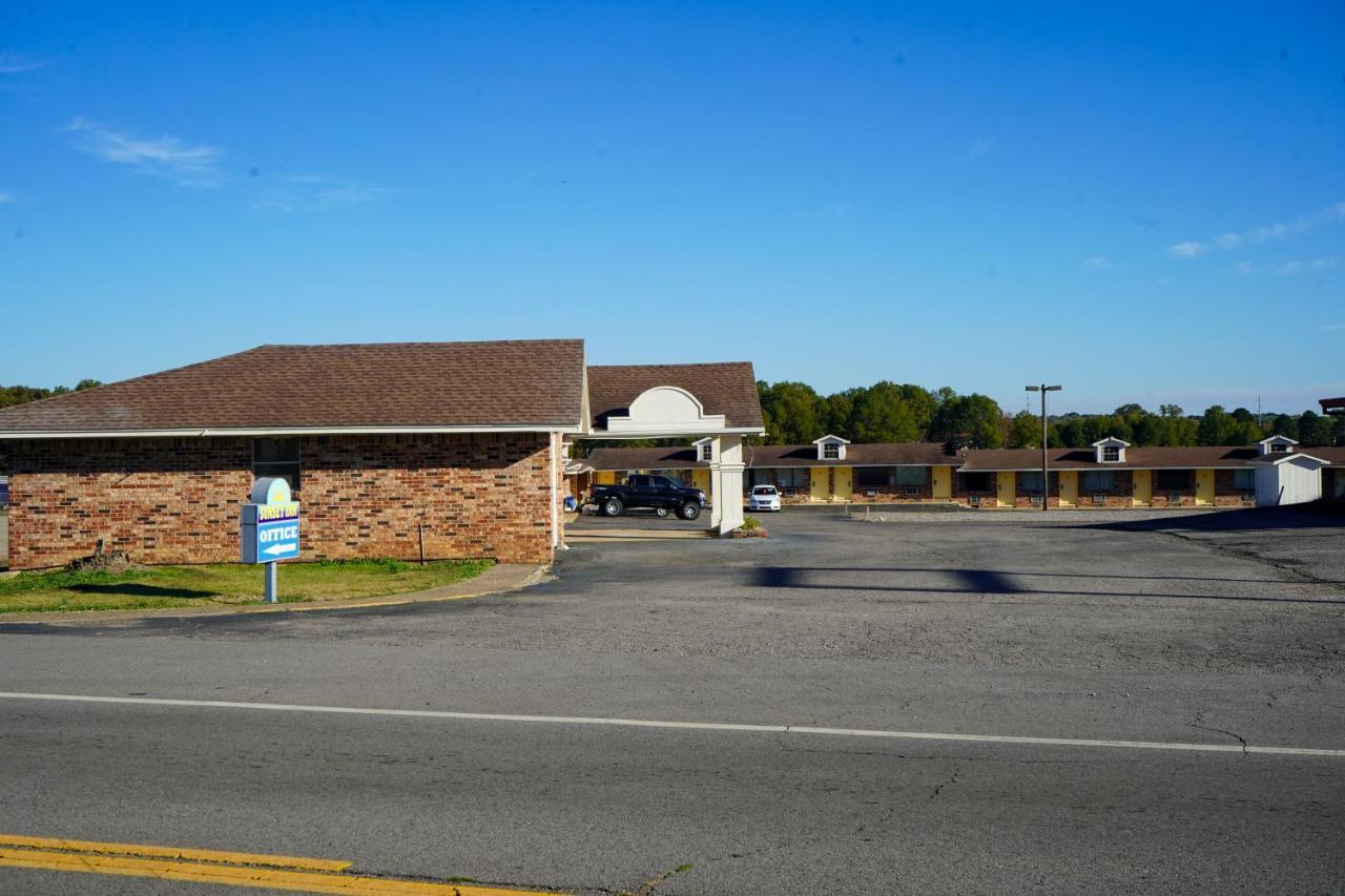 Sunset Inn Clarksville ภายนอก รูปภาพ