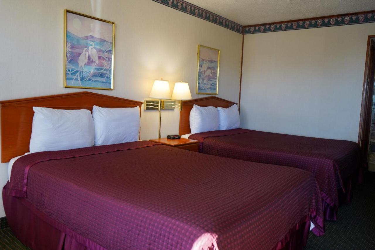 Sunset Inn Clarksville ภายนอก รูปภาพ